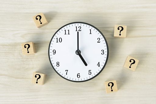 時計とハテナマーク