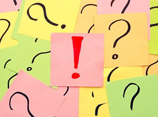 ハテナマークの中にある赤いビックリマーク