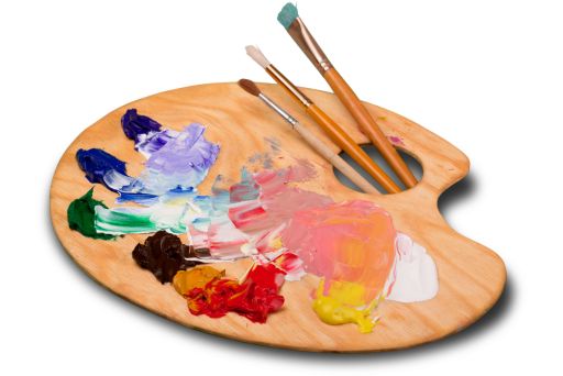 絵の具が置かれたパレットと筆3本